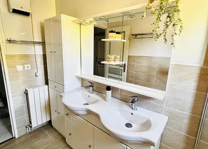 Maison Avec Terrasse Et Jardin - Proche Montpellier Et Plages Apartment *